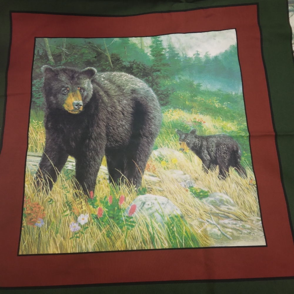 FABRIC Marshall Dry Goods Co. "Black Bear" Pattern #011, 4 Pillow Panels - Picture 7 of 12